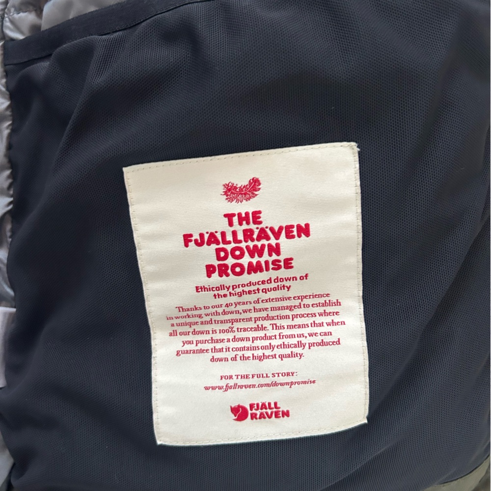 Fjallraven Women's Singi Down Jacket - Deep Forest - Picture 9 of 9